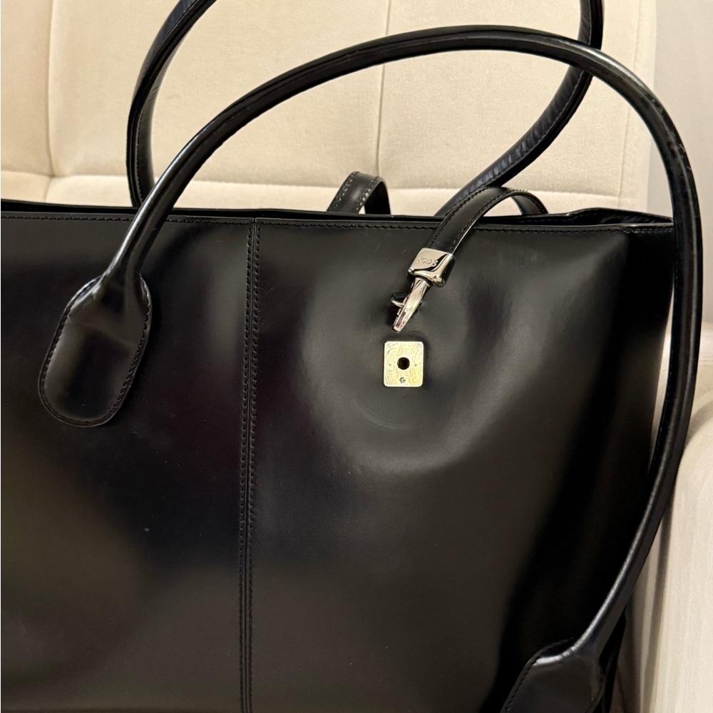 Tod's Elegant Black Leather Tote - Amazing!!! - Picture 6 of 12